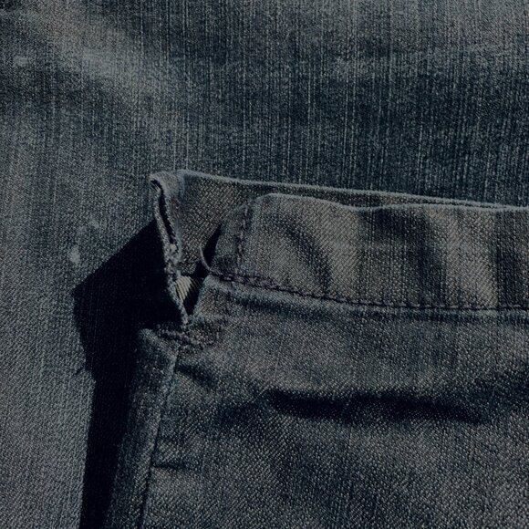 CHICO’S PLATINUM DENIM Ultimate Fit Crop Jean Hint of Gold - Picture 8 of 14